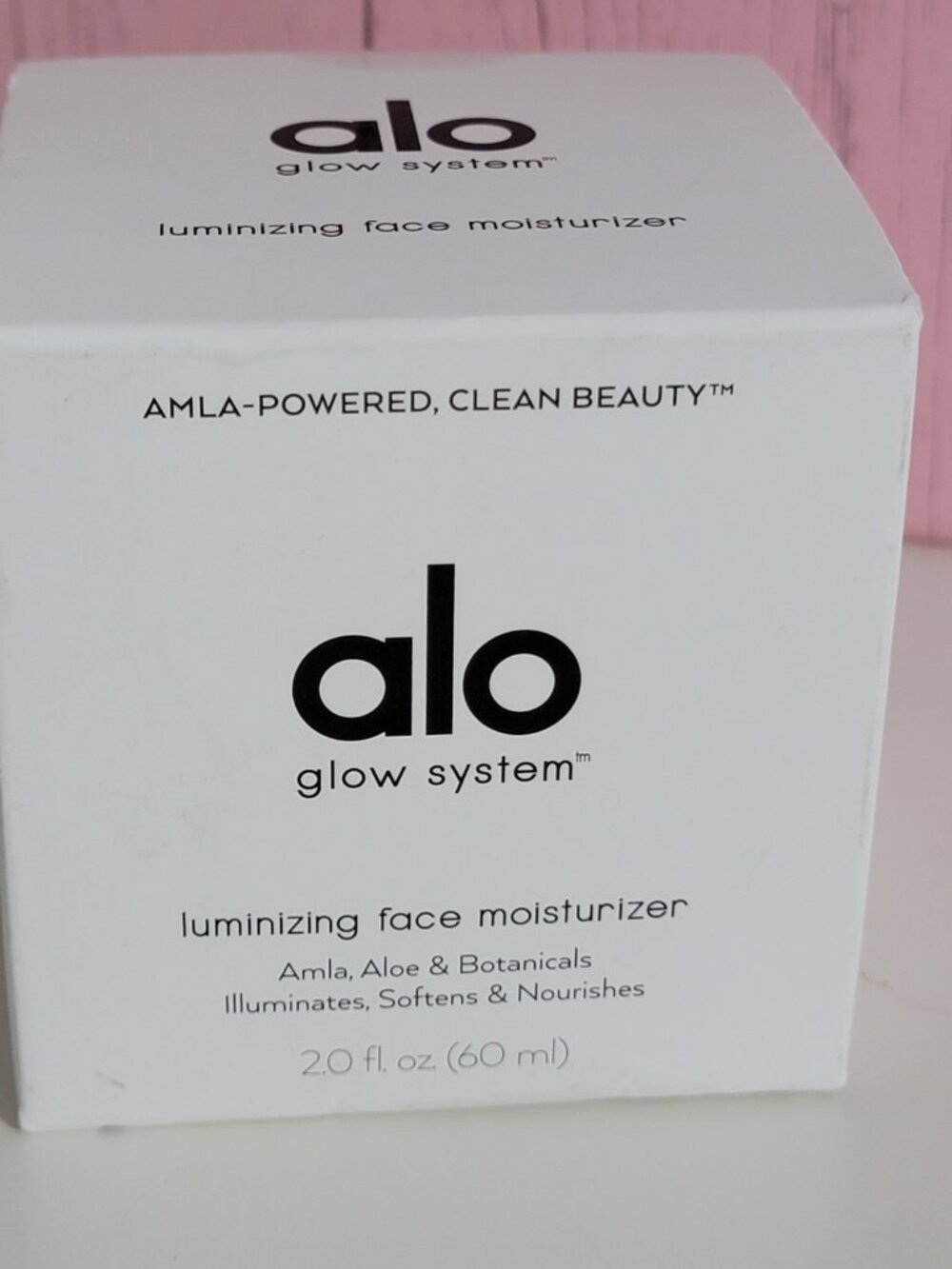 ALO Glow Moisturizer New Sealed Box